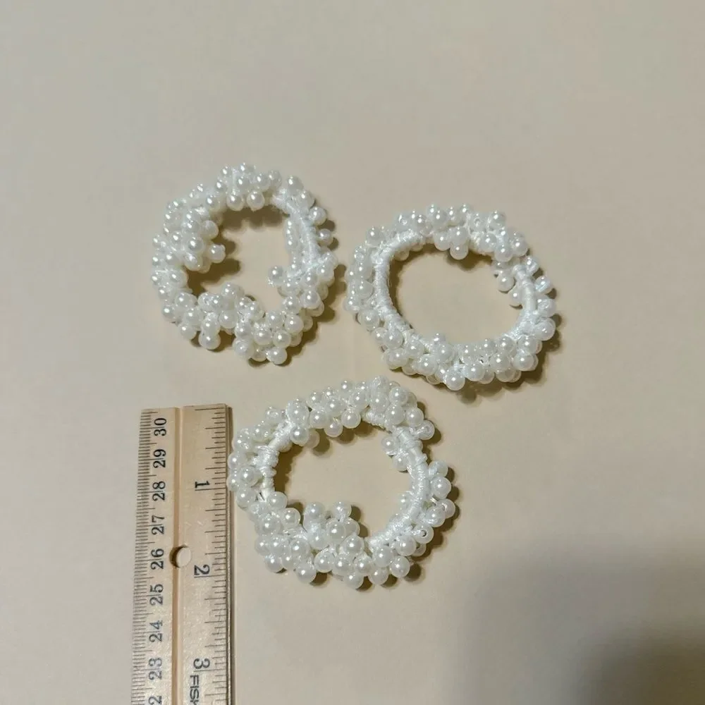Pearl scrunchie N755